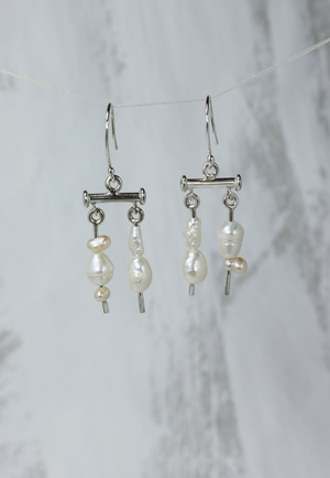 Dancing Pearl Earrings